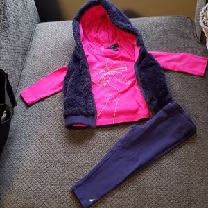 Nautica outfit with faux fur vest